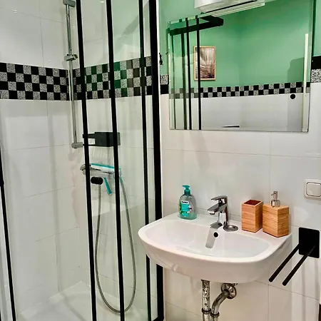 2 Sz - Toplage An Der Fuggerei - Altstadt In 5 Min Apartamento Augsburgo